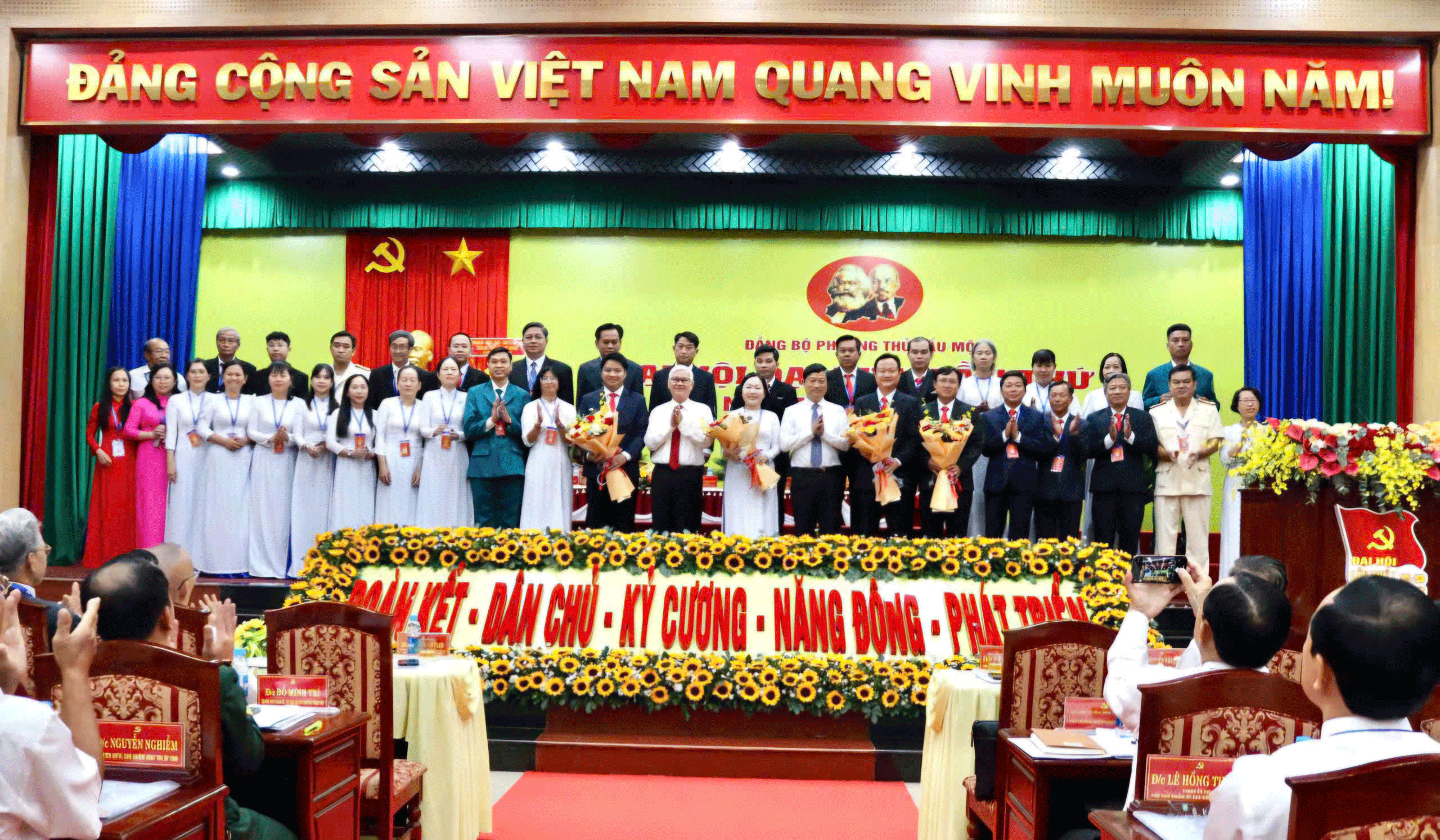 Mạnh kinh tế và an sinh xã hội Tại TP HCM giai đoạn 2025 - 2030 - Ảnh 3.