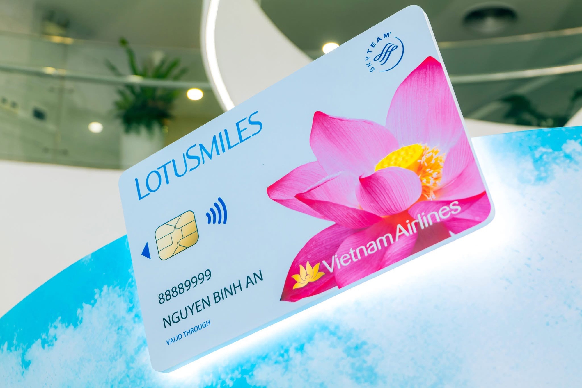 Không chỉ bay, nay còn “pay” - ACB chỉ “tip” thăng hạng Hội viên Lotusmiles- Ảnh 1.