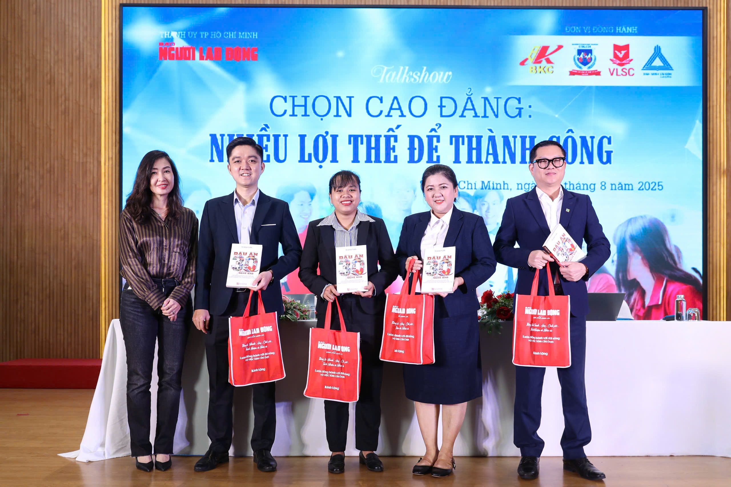 Talkshow - tư vấn: Chọn cao đẳng để khởi nghiệp sớm - Ảnh 2.