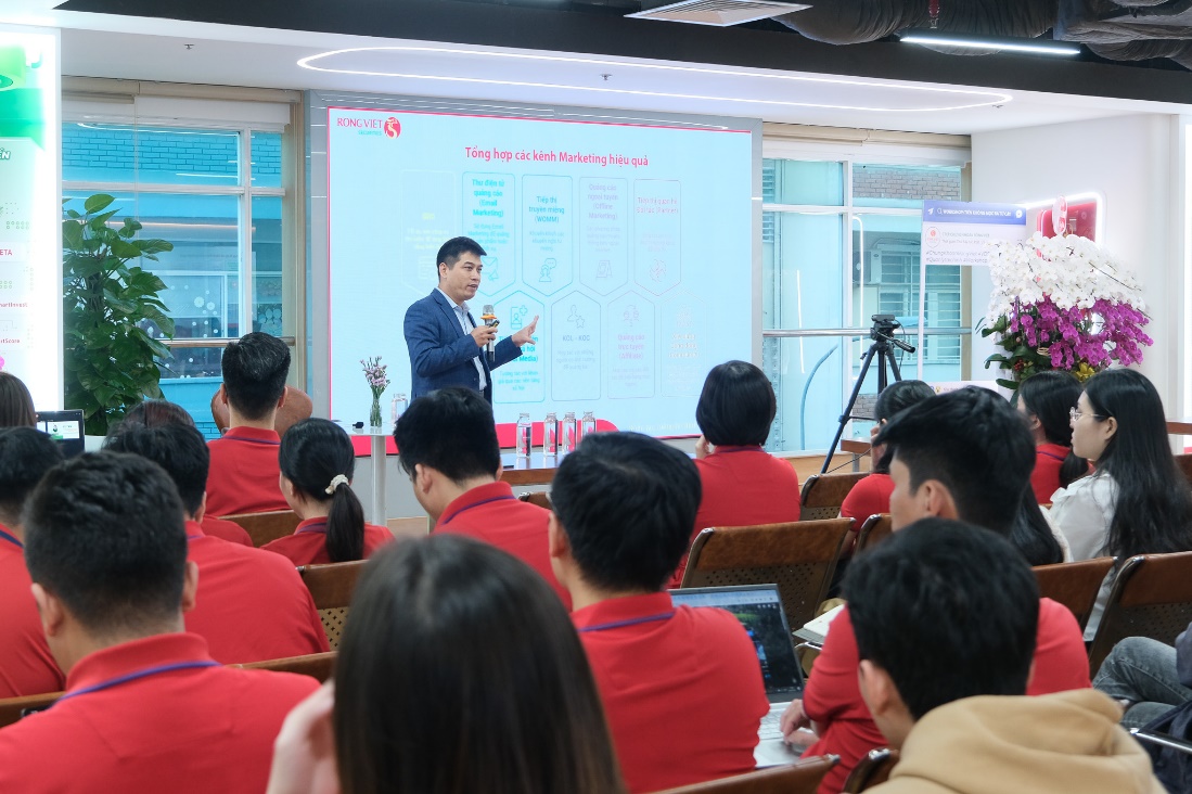 Tạp chí HR Asia vinh danh Chứng khoán Rồng Việt là “Nơi làm việc tốt nhất châu Á” 4 năm liên tiếp- Ảnh 2.