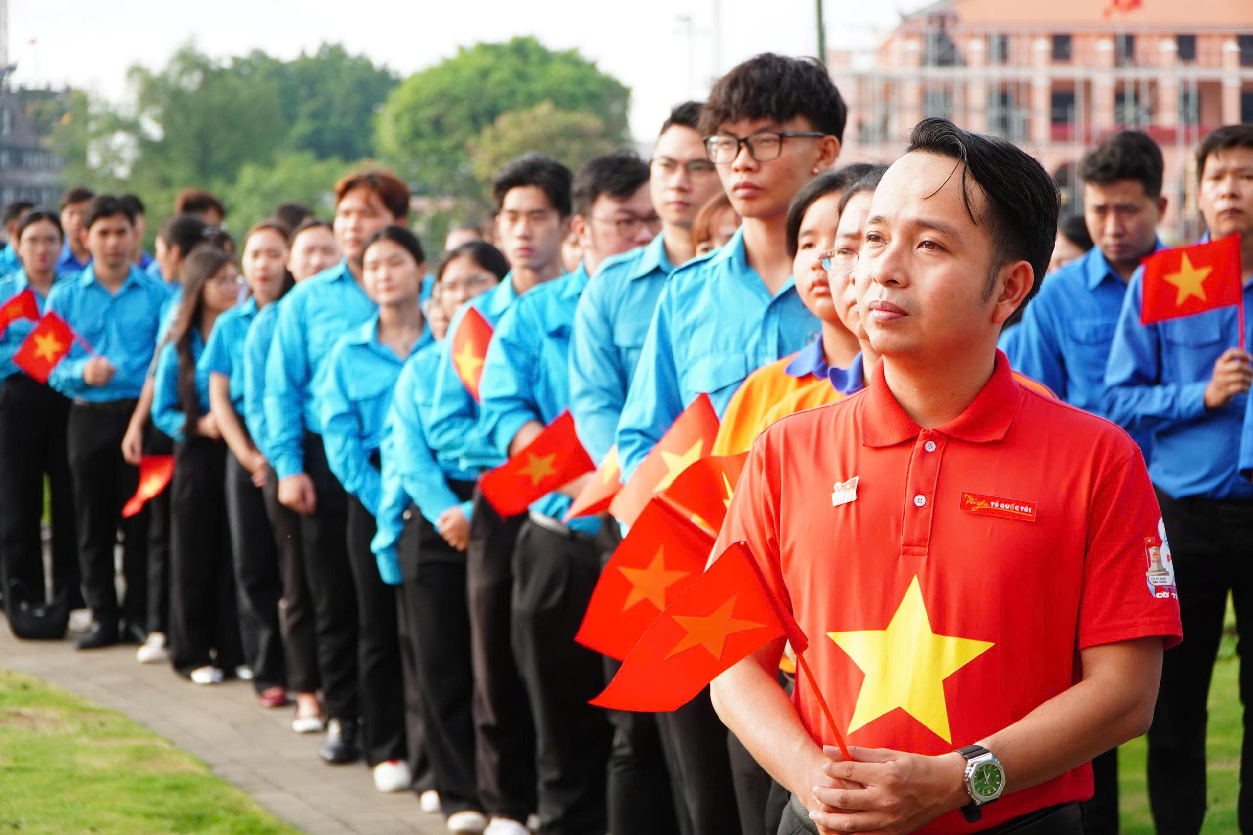 Hoa hậu Lương Thuỳ Linh, Đoàn Thiên Ân cùng tuổi trẻ TP HCM lan toả hành trình “Tôi yêu Tổ quốc tôi"- Ảnh 4.