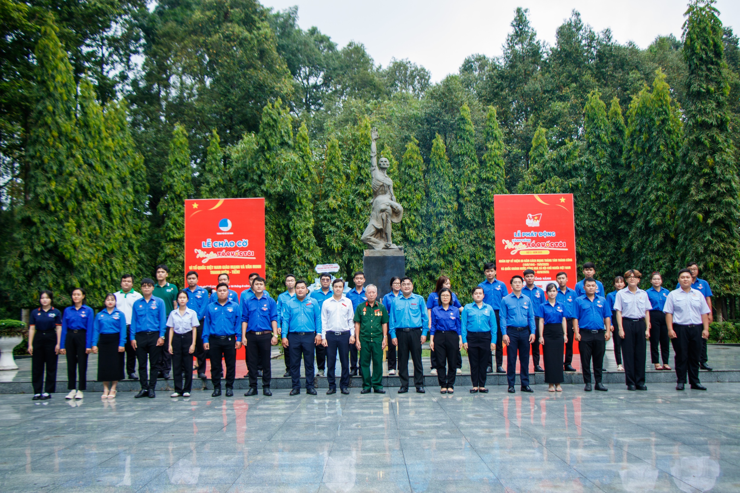 Hoa hậu Lương Thuỳ Linh, Đoàn Thiên Ân cùng tuổi trẻ TP HCM lan toả hành trình “Tôi yêu Tổ quốc tôi"- Ảnh 10.