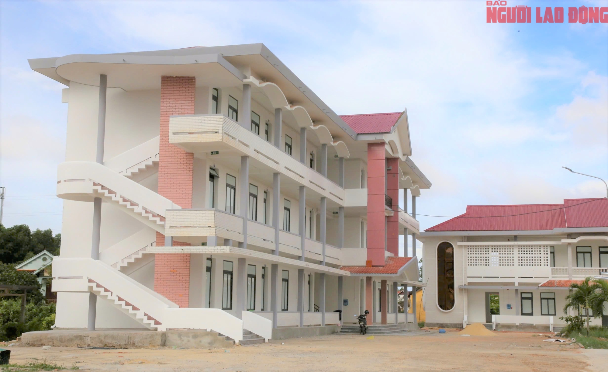 Bên trong nhà công vụ tiện nghi "như khách sạn" dành cho cán bộ ở Quảng Trị - Ảnh 22.