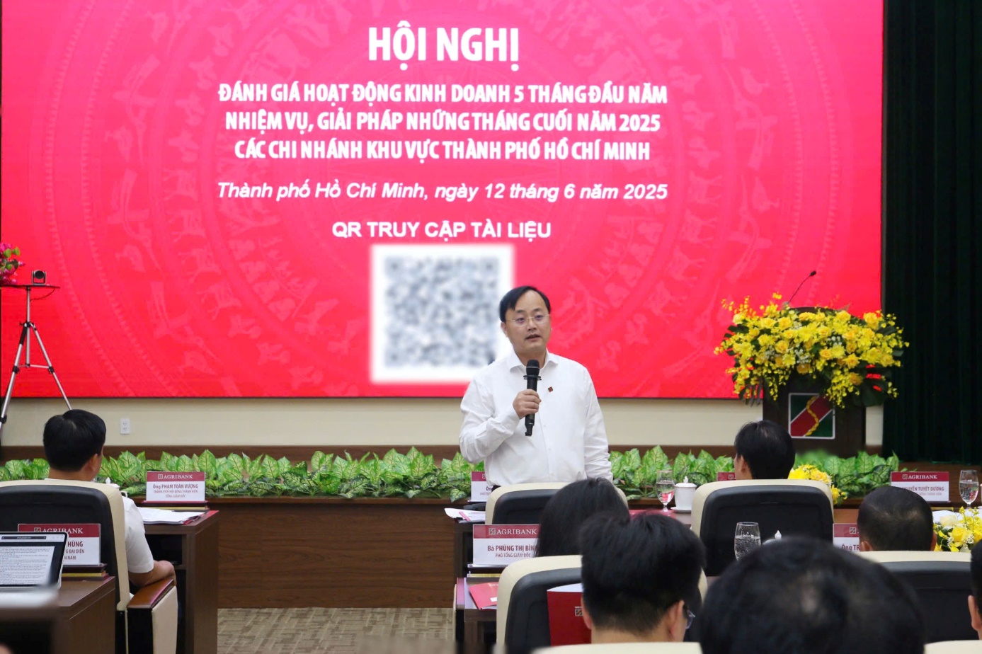 Agribank mang dịch vụ ngân hàng hiện đại thắp sáng hy vọng phát triển tại xã đảo Thạnh An- Ảnh 2. Agribank mang dịch vụ ngân hàng hiện đại thắp sáng hy vọng phát triển tại xã đảo Thạnh An- Ảnh 2.