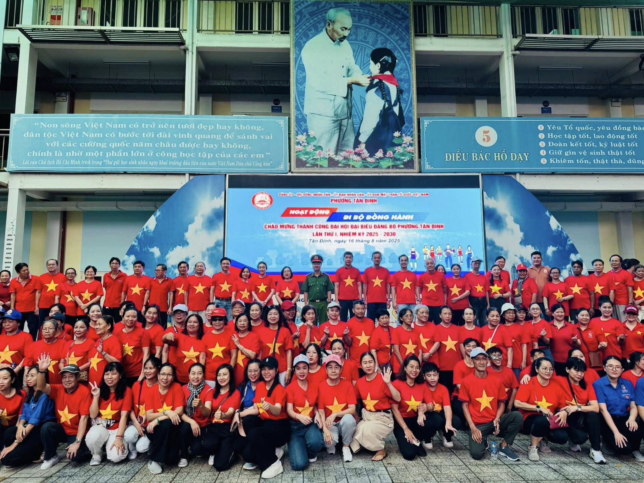TP HCM: Phường Tân Định "Cùng Việt Nam tiến bước"- Ảnh 1. TP HCM: Phường Tân Định "Cùng Việt Nam tiến bước"- Ảnh 1.