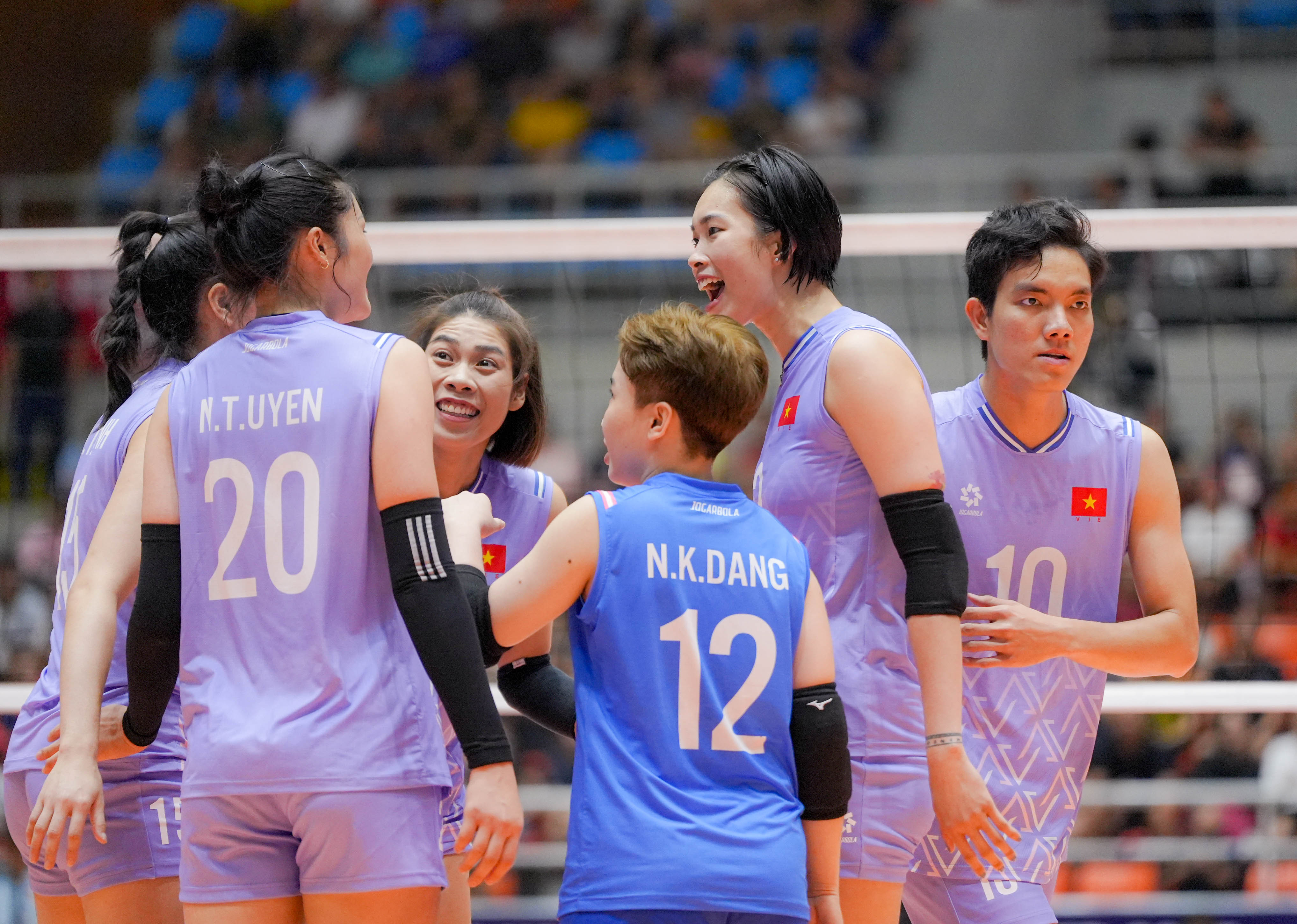 Bóng chuyền nữ Việt Nam tự tin dự giải thế giới - Ảnh 1.