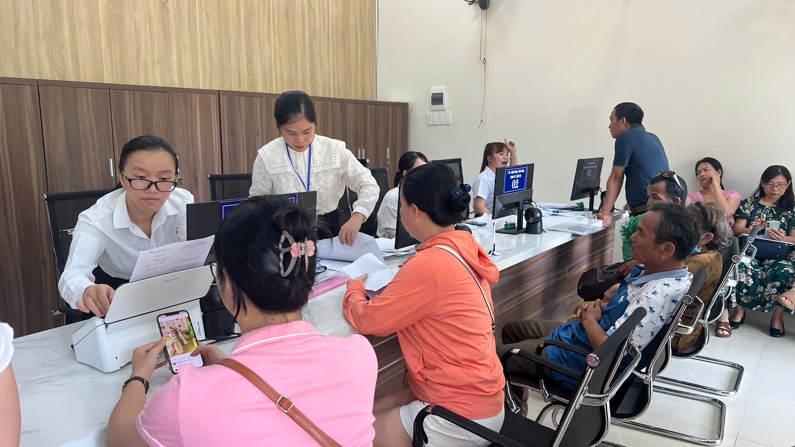 Huế lập 3 tổ công tác giải quyết hồ sơ đất đai tồn đọng ở cấp xã- Ảnh 1.