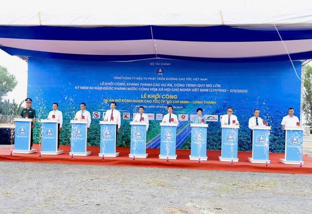 Hình ảnh khởi công, khánh thành loạt các dự án  trọng điểm- Ảnh 5.