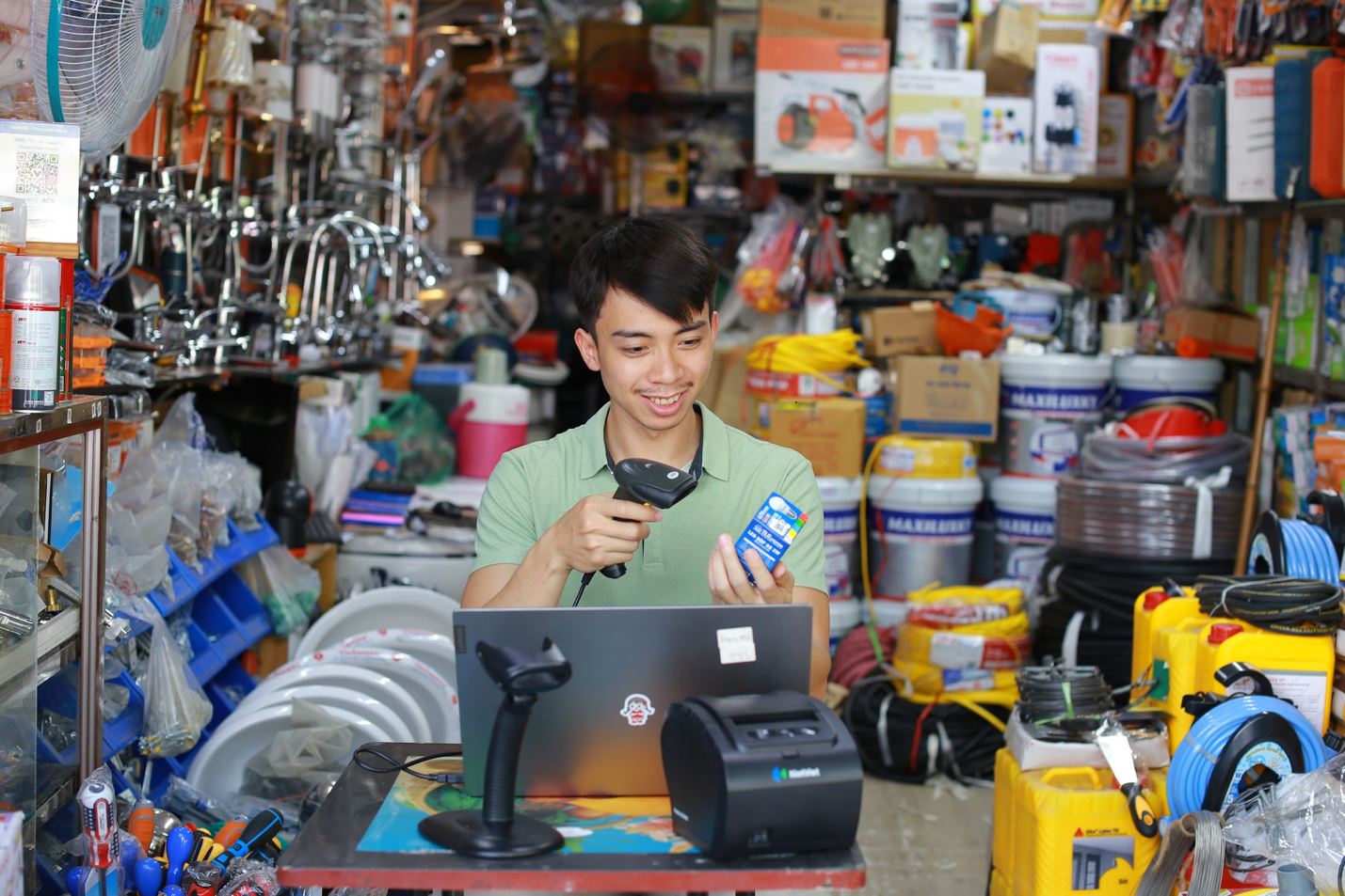 Vietcombank hỗ trợ hộ kinh doanh chuyển đổi số theo Nghị định 70- Ảnh 1.