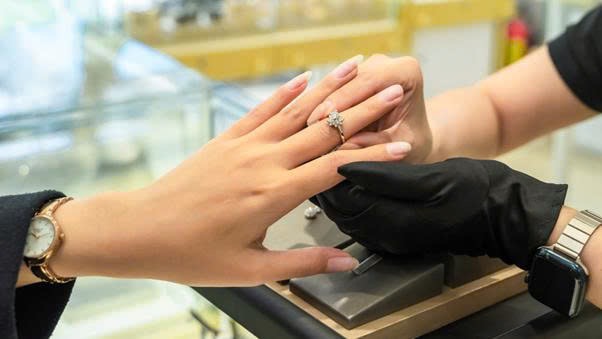 Trải nghiệm từ A-Z không gian mua sắm trang sức kim cương tại Cashon cho những người yêu sự tinh tế - Ảnh 1.