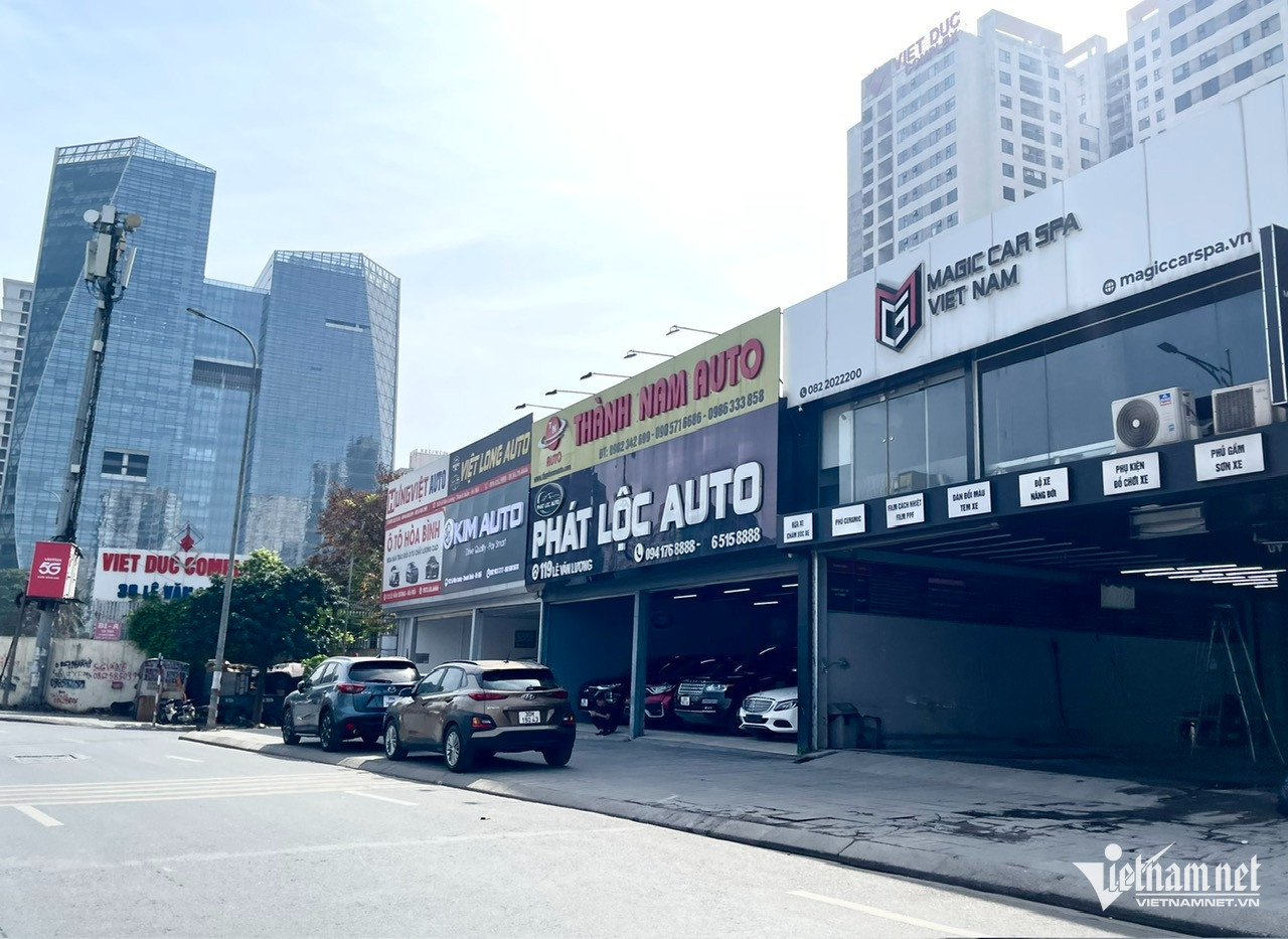 Thị trường ô tô cũ 2025: Giá rớt nhưng vẫn ế ẩm trong tháng Ngâu - Ảnh 1. Thị trường ô tô cũ 2025: Giá rớt nhưng vẫn ế ẩm trong tháng Ngâu - Ảnh 1.