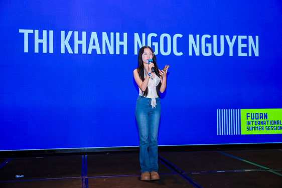 اعتماد کے ساتھ سمندر میں جائیں - تصویر 1۔ Tự tin ra biển lớn - Ảnh 1.