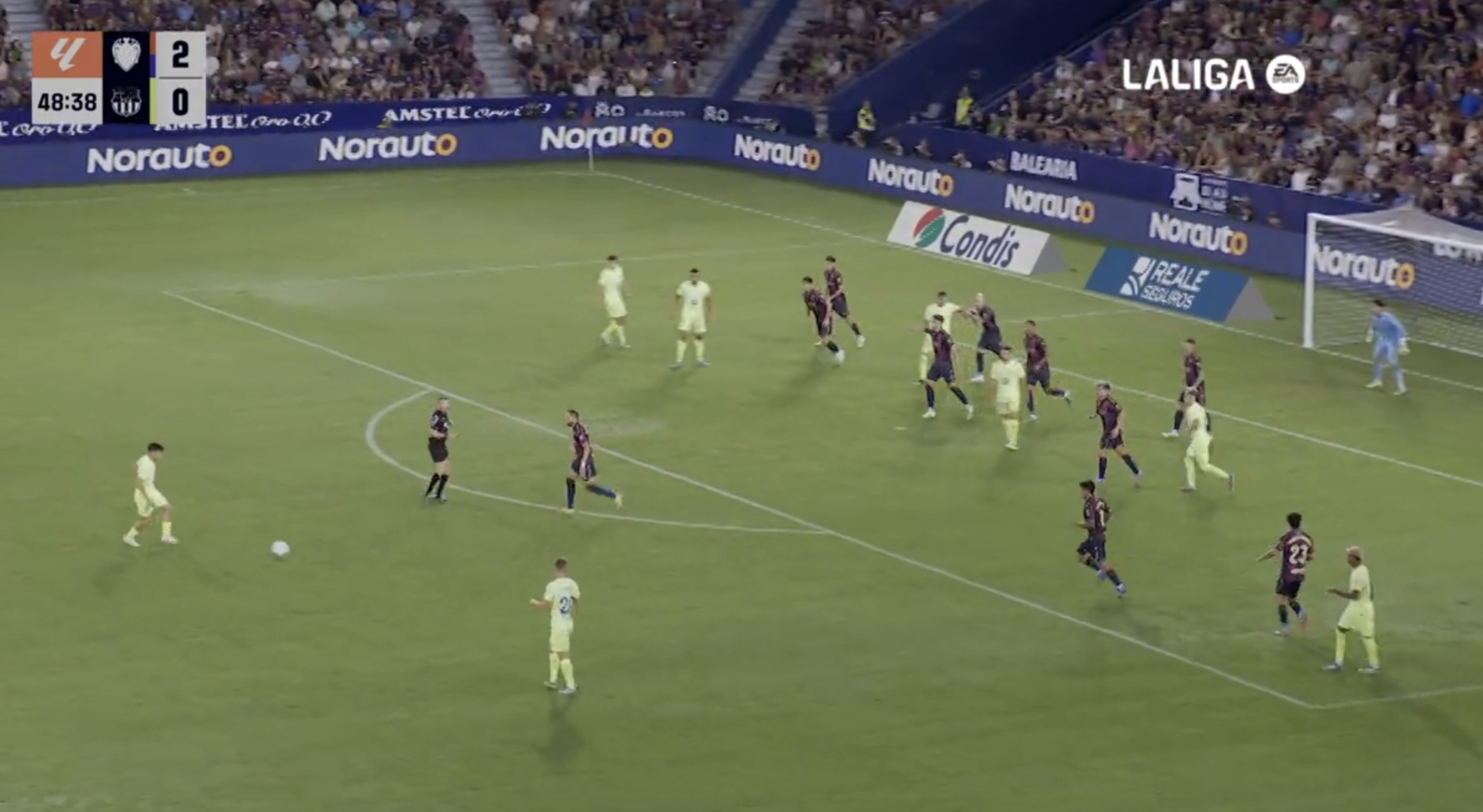 Barcelona ngược dòng ngoạn mục, thắng nghẹt thở Levante trận cầu 5 bàn- Ảnh 4. Barcelona ngược dòng ngoạn mục, thắng nghẹt thở Levante trận cầu 5 bàn- Ảnh 4.
