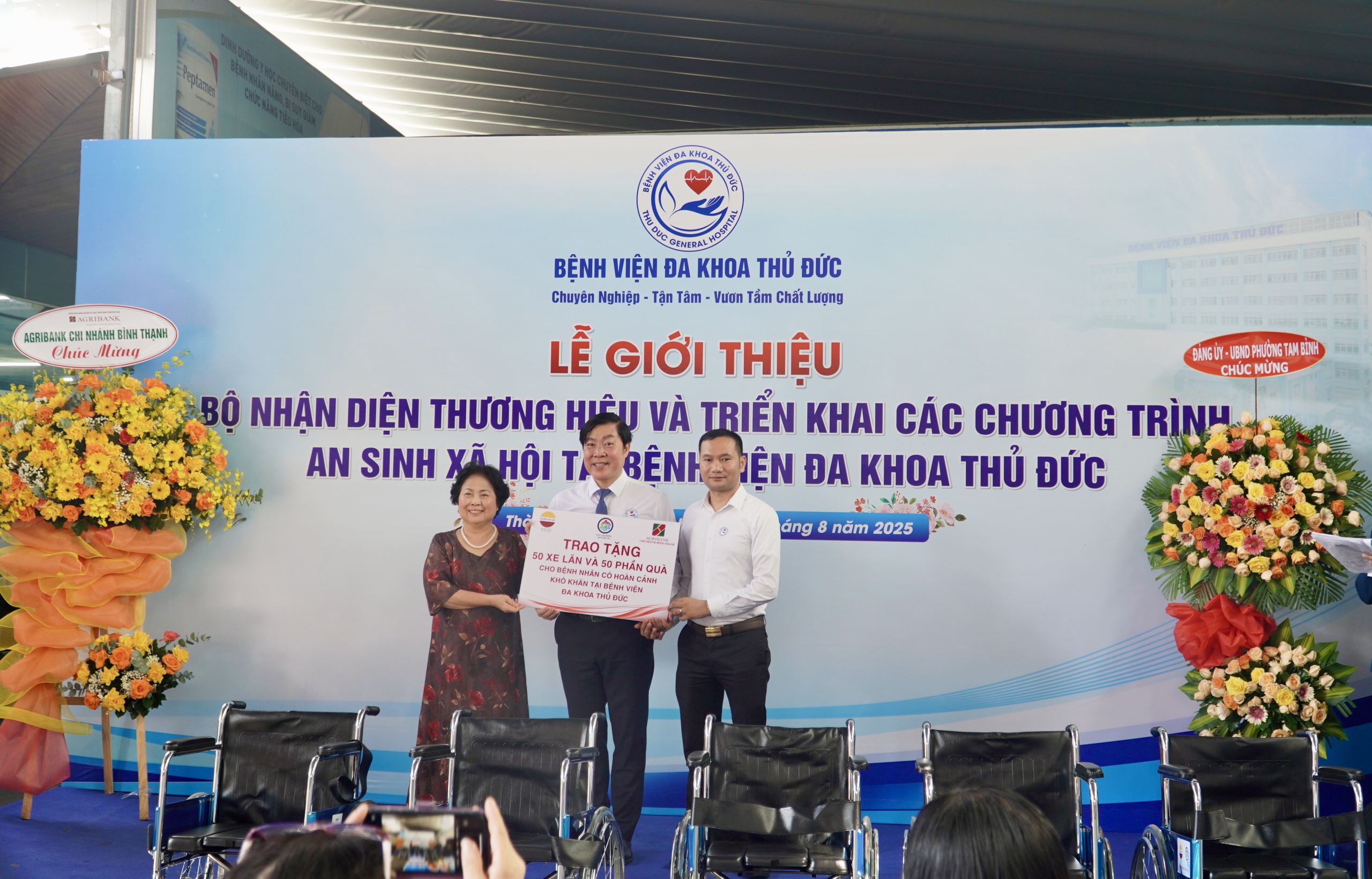 Bệnh viện Đa khoa Thủ Đức làm điều khiến nhiều người “bất ngờ” trong sáng 23-8- Ảnh 4.
