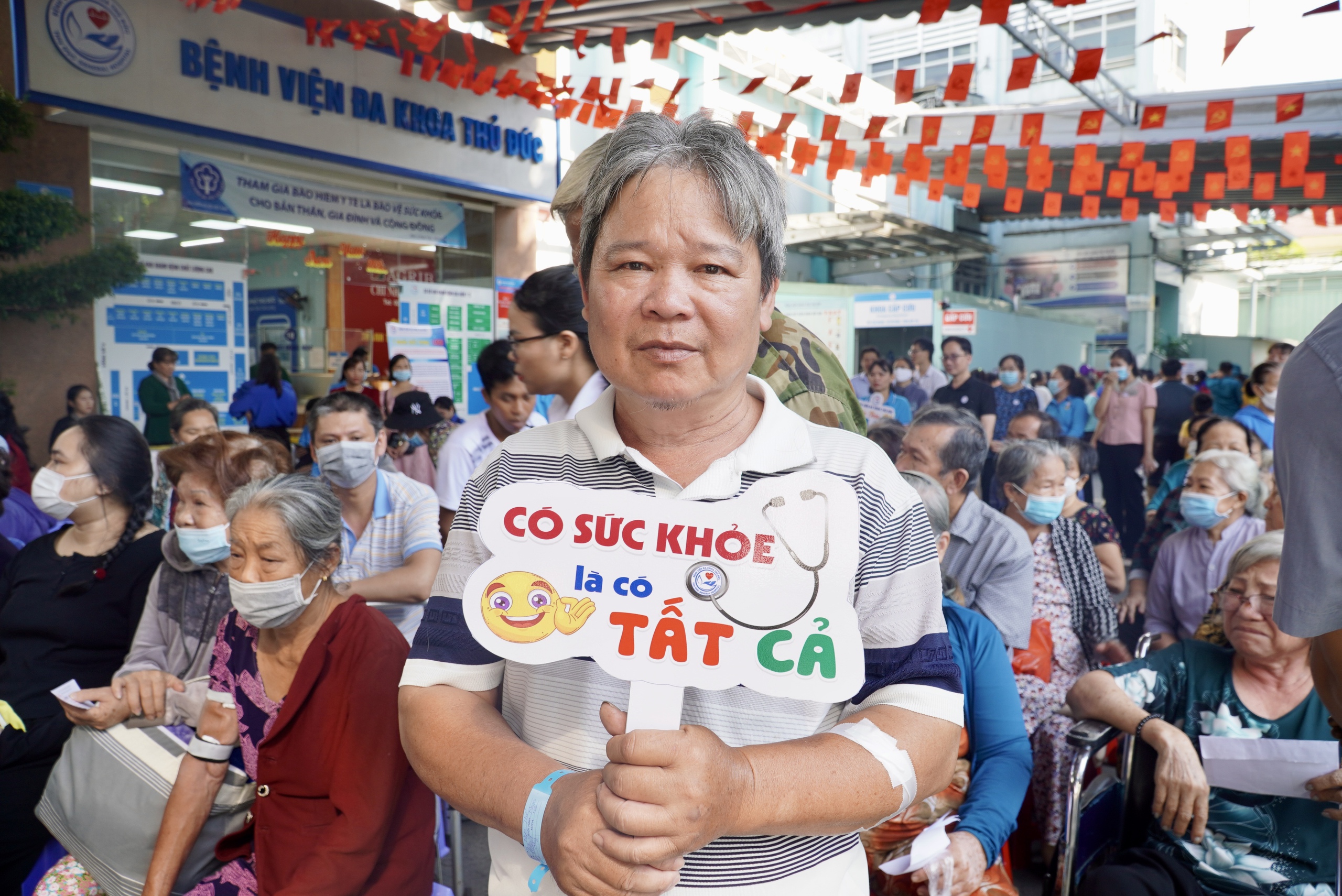 Bệnh viện Đa khoa Thủ Đức làm điều khiến nhiều người “bất ngờ” trong sáng 23-8- Ảnh 6.