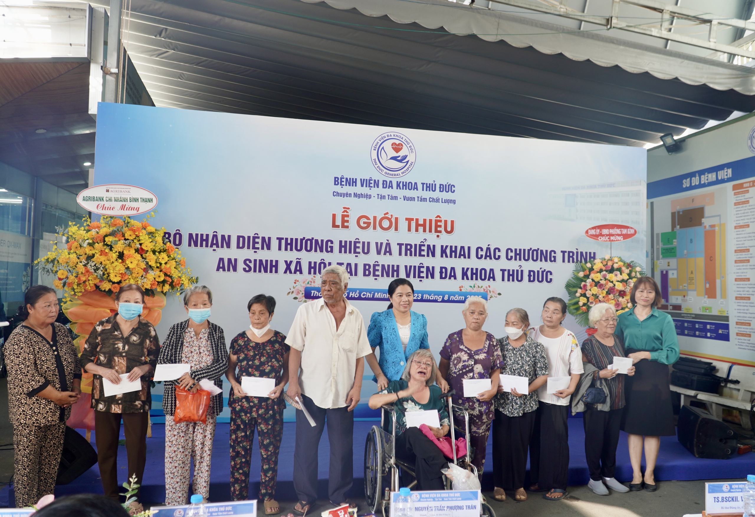 Bệnh viện Đa khoa Thủ Đức làm điều khiến nhiều người “bất ngờ” trong sáng 23-8- Ảnh 7.