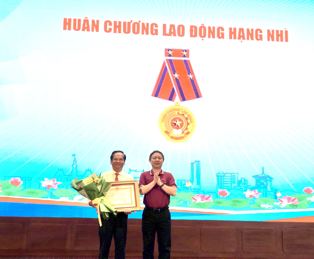 TP HCM tổ chức khen thưởng nhà nước cho cá nhân và tập thể xuất sắc - Ảnh 1. TP HCM tổ chức khen thưởng nhà nước cho cá nhân và tập thể xuất sắc - Ảnh 1.