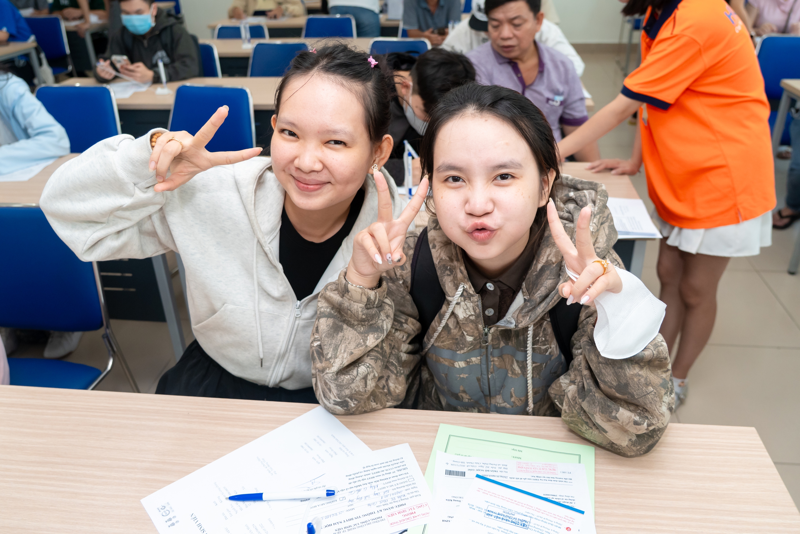 Tân sinh viên hào hứng nhập học sớm để "rinh" học bổng- Ảnh 9.