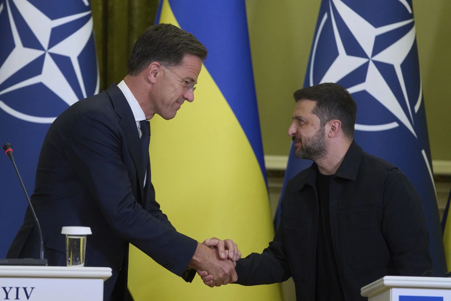 Điểm nóng xung đột ngày 24-8: NATO chuẩn bị cơ chế an ninh 2 tầng cho Ukraine- Ảnh 1.