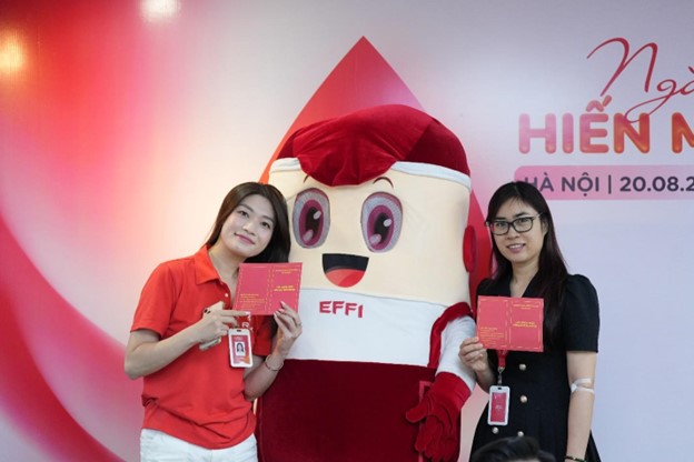 Giọt thương 2025: CBNV ROX Group chung tay hiến máu, lan tỏa giá trị sống đẹp- Ảnh 7. Giọt thương 2025: CBNV ROX Group chung tay hiến máu, lan tỏa giá trị sống đẹp- Ảnh 7.