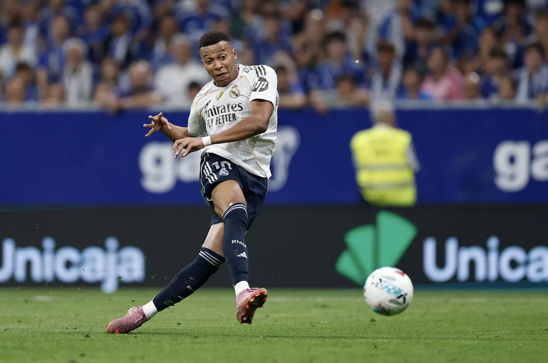 Mbappe bùng nổ, Real Madrid áp sát đỉnh bảng La Liga - Ảnh 3.