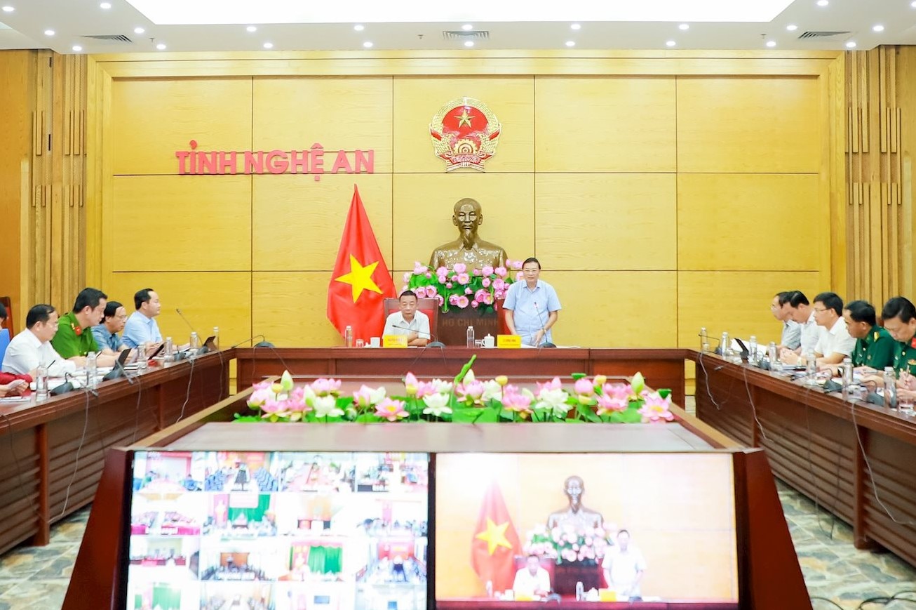 Nghệ An cấm biển ứng phó bão số 5- Ảnh 2. Nghệ An cấm biển ứng phó bão số 5- Ảnh 2.