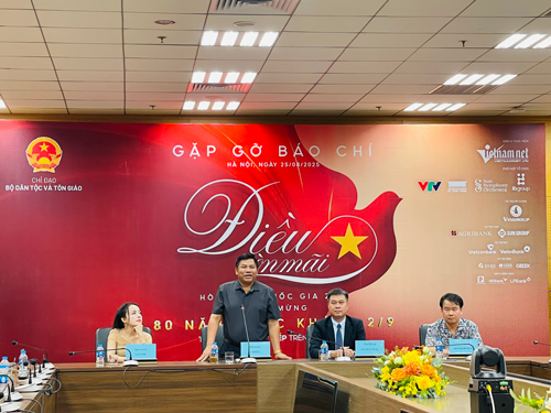 Hòa nhạc quốc gia "Điều còn mãi"- Ảnh 1. Hòa nhạc quốc gia "Điều còn mãi"- Ảnh 1.
