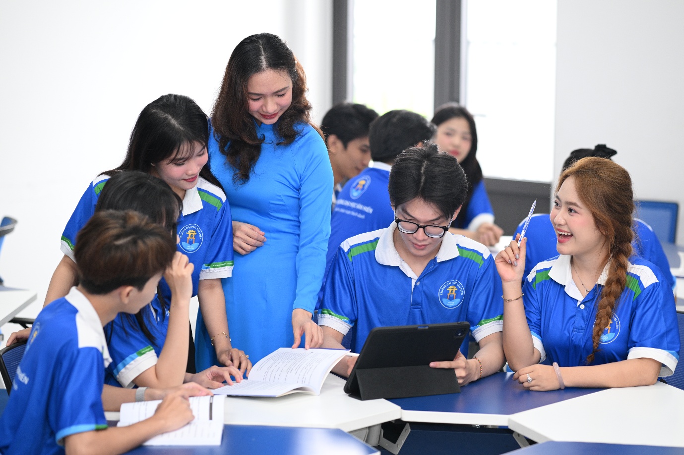 Trường Đại học Văn Hiến hỗ trợ 50% học phí học kỳ 1 cho tân sinh viên trúng tuyển- Ảnh 2. Trường Đại học Văn Hiến hỗ trợ 50% học phí học kỳ 1 cho tân sinh viên trúng tuyển- Ảnh 2.