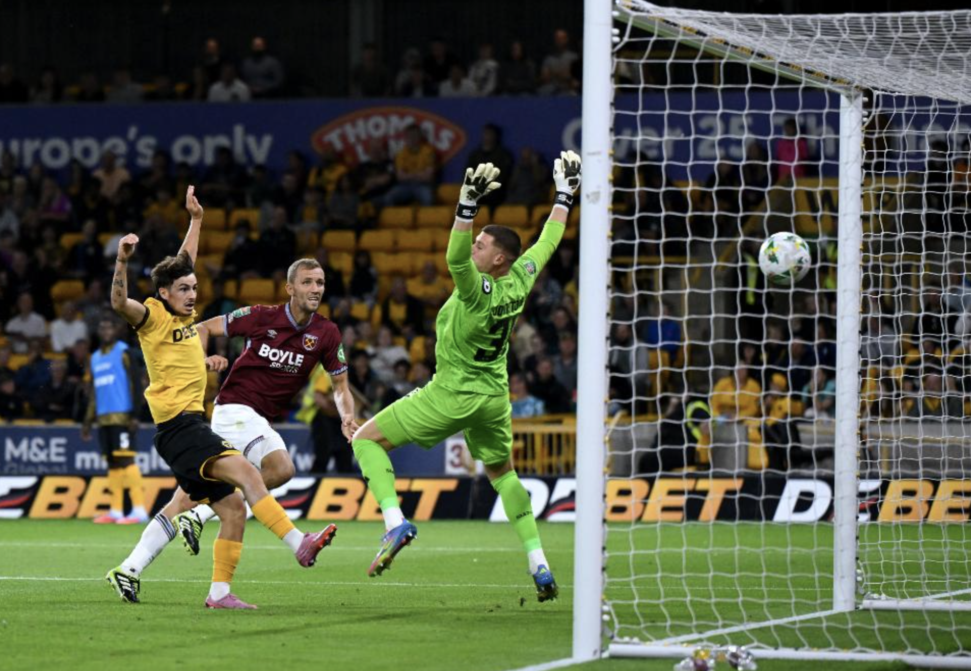 Wolves ngược dòng cảm xúc, đại phá West Ham ở League Cup - Ảnh 4.