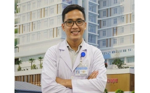 Bác sĩ trẻ tình nguyện ra Côn Đảo: Tuổi trẻ là để trải nghiệm và cống hiến - Ảnh 3.