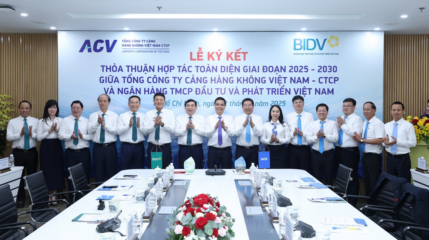 BIDV và ACV đẩy mạnh hợp tác trong kỷ nguyên mới- Ảnh 2. BIDV và ACV đẩy mạnh hợp tác trong kỷ nguyên mới- Ảnh 2.