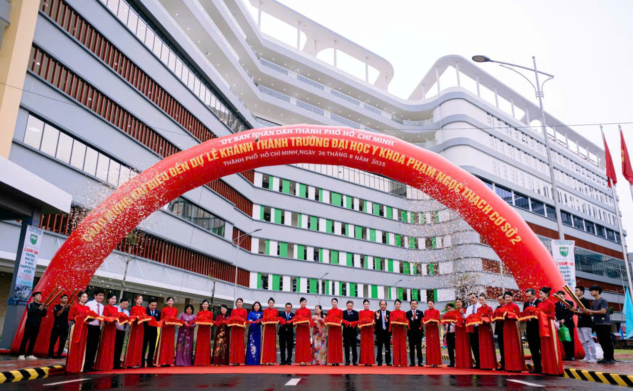 TP HCM khánh thành “siêu công trình” y tế hơn 2.400 tỉ đồng - Ảnh 2.