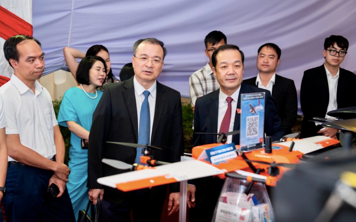 Lực lượng vũ trang Việt Nam: Trụ cột vững chắc Trong sự nghiệp bảo vệ Tổ quốc - Ảnh 3.