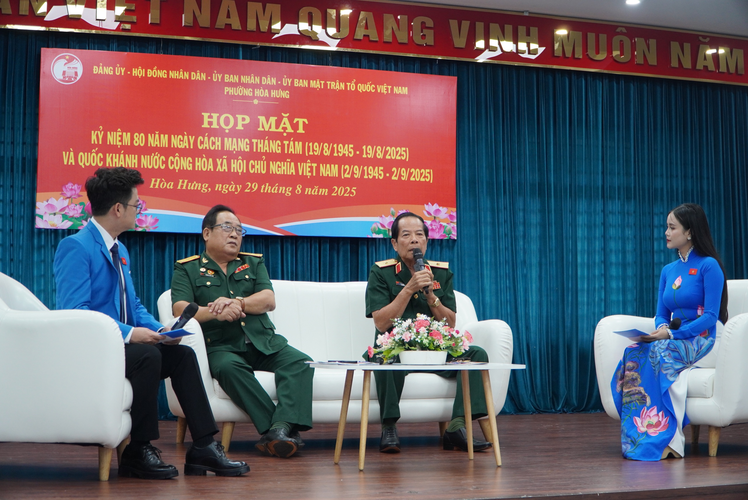 Khẳng định tinh thần Cách mạng Tháng Tám và Quốc khánh 2-9- Ảnh 4. Khẳng định tinh thần Cách mạng Tháng Tám và Quốc khánh 2-9- Ảnh 4.