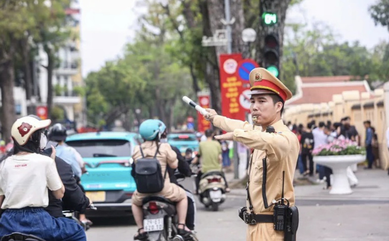 Hạn chế giao thông Hà Nội phục vụ Lễ kỷ niệm A80 an toàn và hiệu quả - Ảnh 1. Hạn chế giao thông Hà Nội phục vụ Lễ kỷ niệm A80 an toàn và hiệu quả - Ảnh 1.