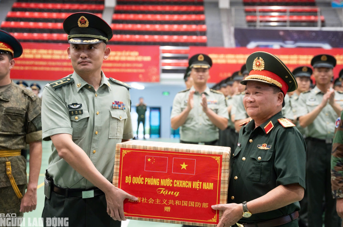 Cận cảnh khối quân nhân Trung Quốc vừa đến Hà Nội tham gia diễu binh A80- Ảnh 4.