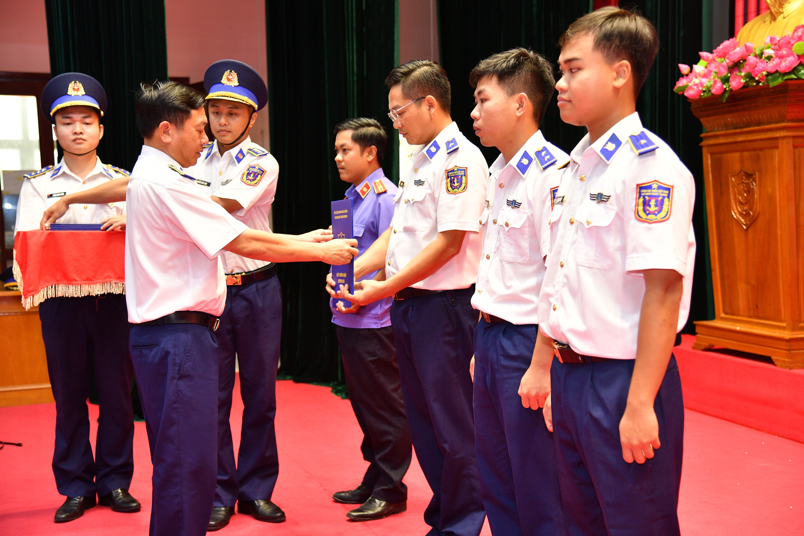 Bồi dưỡng tiếng Khmer cho lực lượng cảnh sát biển - Ảnh 1.