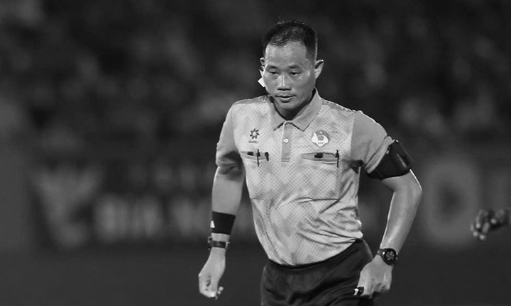 Koledzy byli poruszeni śmiercią sędziego Tran Dinh Thinh - Zdjęcie 3. Đồng nghiệp xúc động vì sự ra đi của trọng tài Trần Đình Thịnh- Ảnh 3.