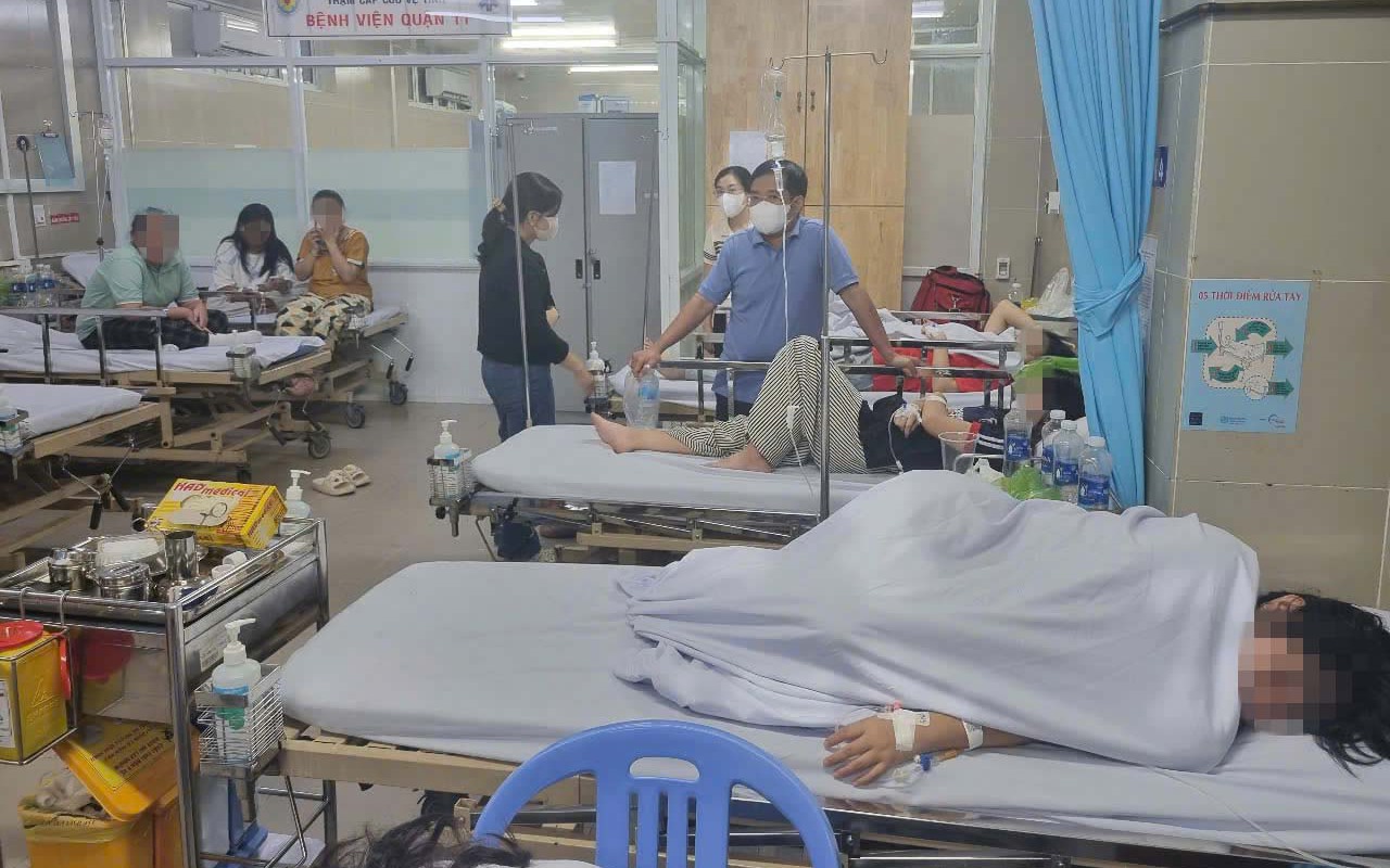 131 Người nghi ngộ độc thực phẩm sau tiệc tân gia tại gia Lai - Ảnh 2.