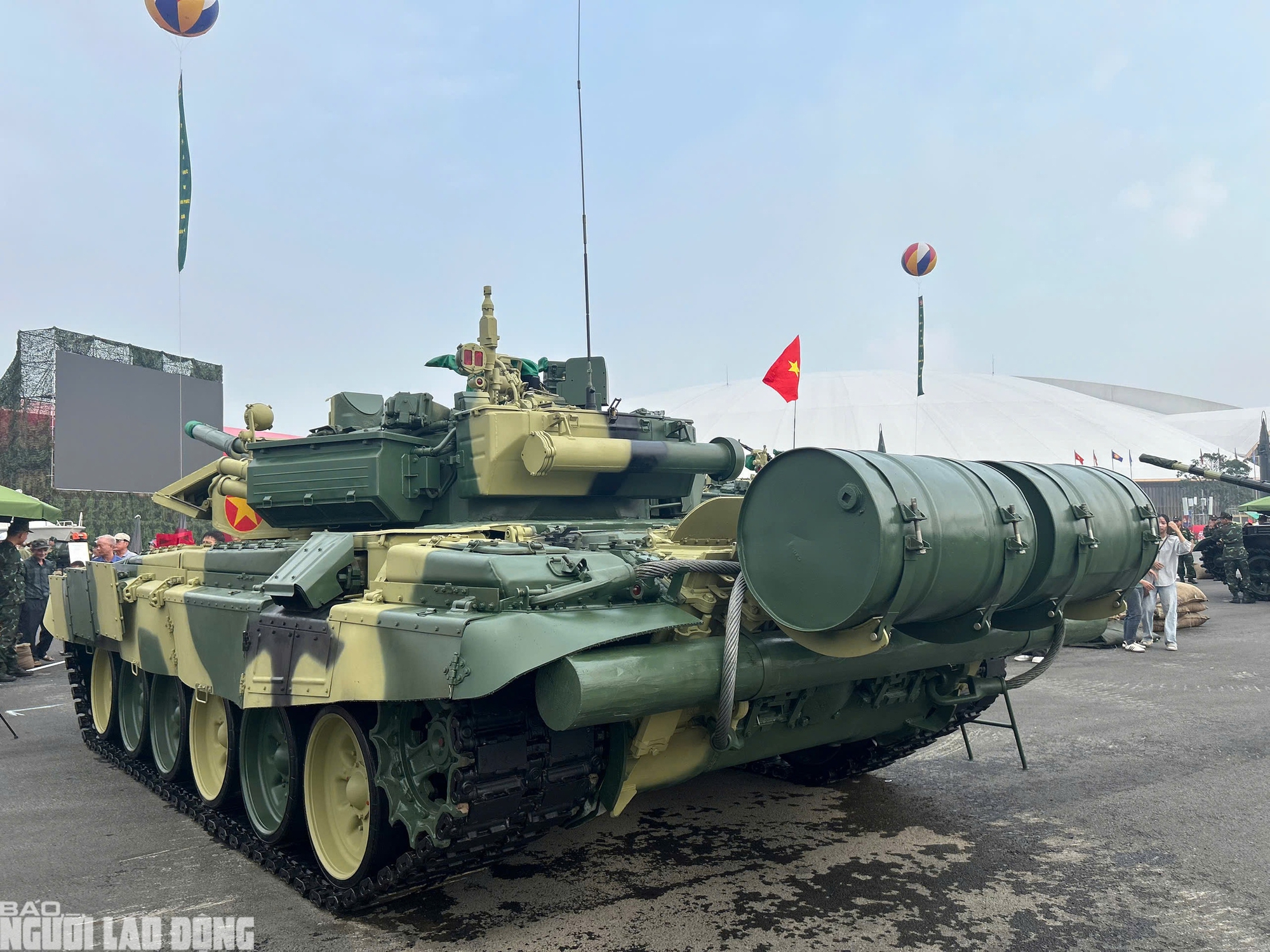 Cận cảnh xe tăng T-90S hiện đại nhất của Binh chủng Tăng thiết giáp- Ảnh 10. Cận cảnh xe tăng T-90S hiện đại nhất của Binh chủng Tăng thiết giáp- Ảnh 10.