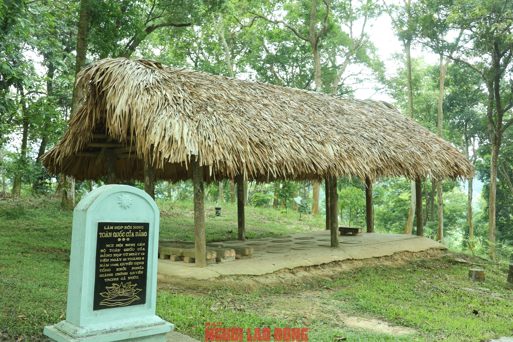 Lán Nà Nưa - nơi Bác Hồ lãnh đạo Tổng khởi nghĩa Cách mạng Tháng Tám 1945 - Ảnh 9. Lán Nà Nưa - nơi Bác Hồ lãnh đạo Tổng khởi nghĩa Cách mạng Tháng Tám 1945 - Ảnh 9.