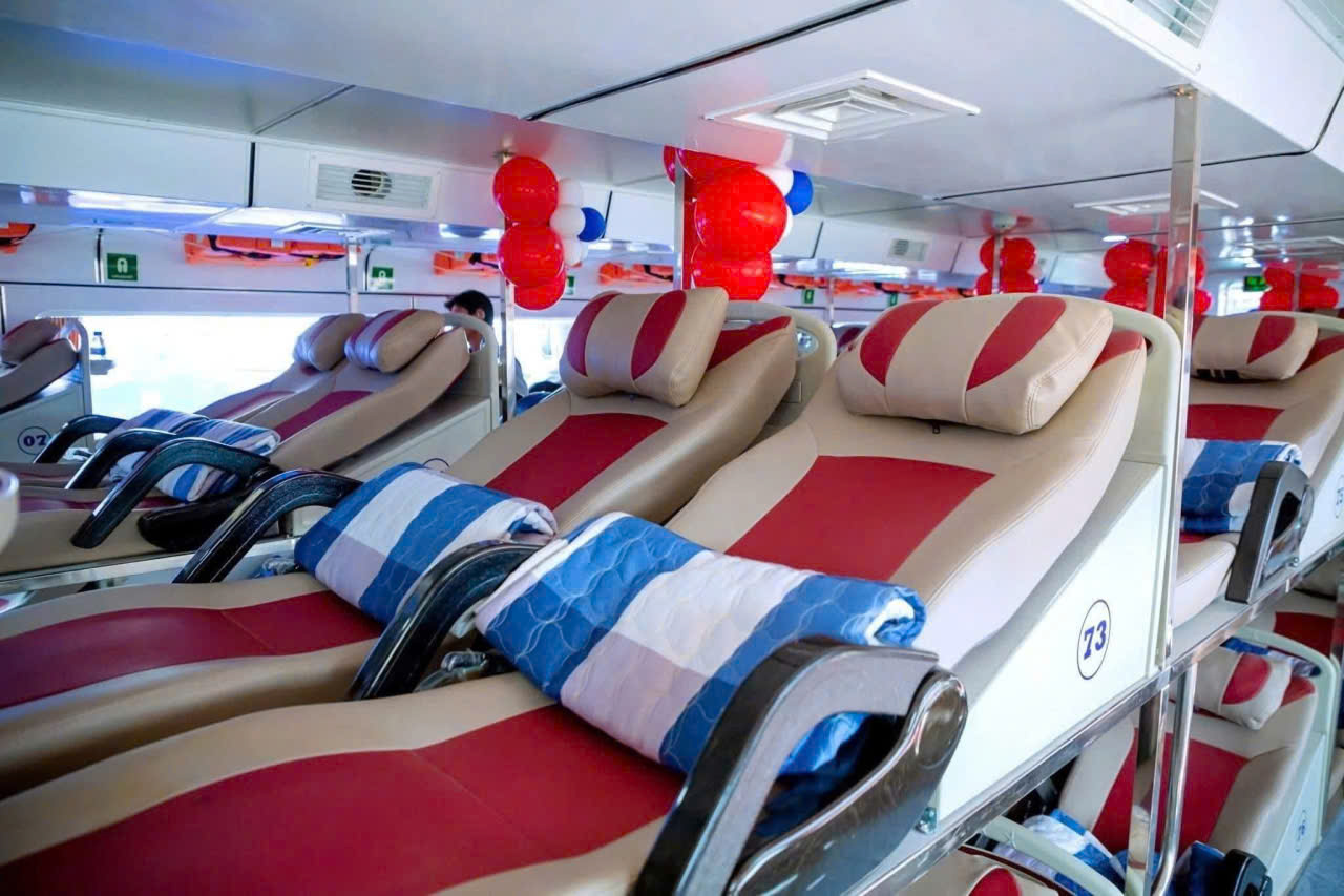 Tàu cao tốc giường nằm đi Phú Quốc tạm dừng hoạt động sau chuyến đầu tiên- Ảnh 4. Tàu cao tốc giường nằm đi Phú Quốc tạm dừng hoạt động sau chuyến đầu tiên- Ảnh 4.
