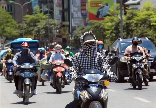 Dự báo nắng nóng gay gắt tại việt nam và thời gian dịu dần vào tháng 4 năm 2026 - Ảnh 1. Dự báo nắng nóng gay gắt tại việt nam và thời gian dịu dần vào tháng 4 năm 2026 - Ảnh 1.