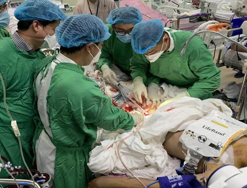 Hồi sinh trái tim nhiều lần ngừng đập - Ảnh 1.