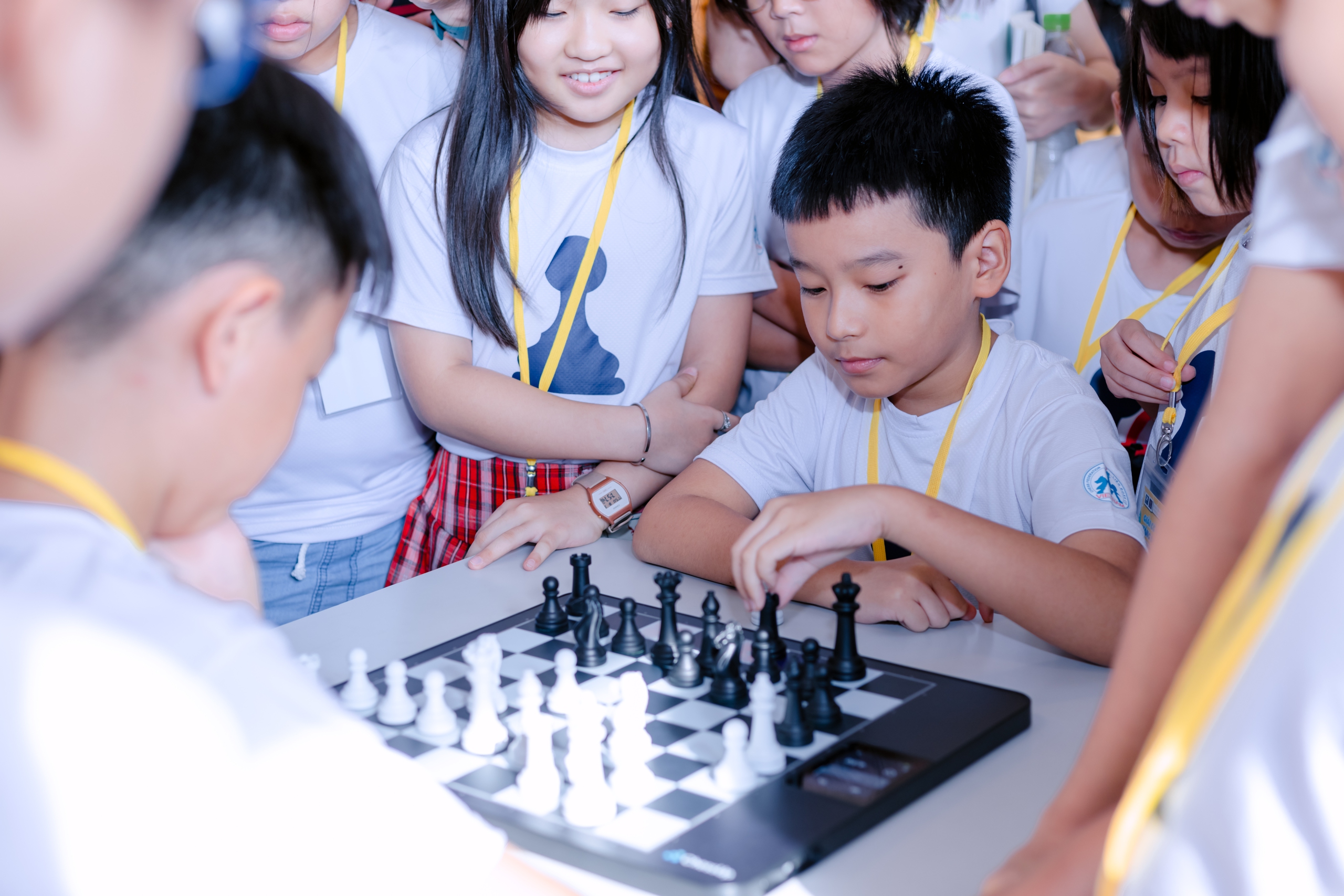 Kỳ thủ cờ vua năng động, thi đấu kết hợp cùng nhảy zumba- Ảnh 4. Kỳ thủ cờ vua năng động, thi đấu kết hợp cùng nhảy zumba- Ảnh 4.