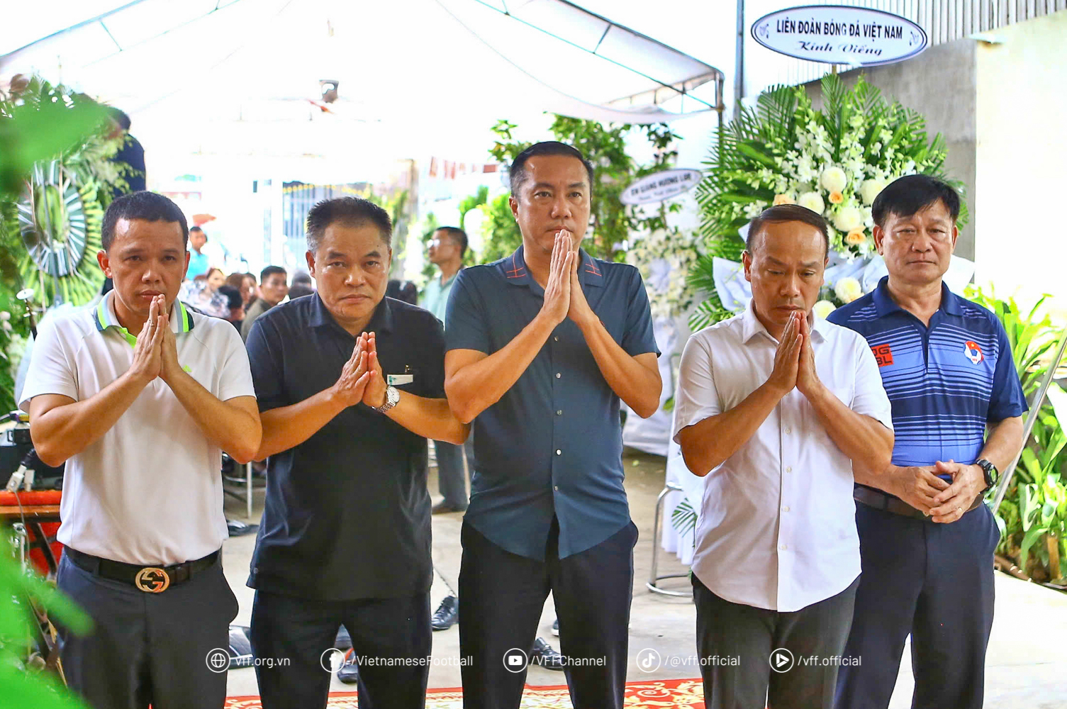 VFF משתפת ותומכת במשפחתו של השופט המנוח טראן דין תין - תמונה 3. VFF san sẻ, hỗ trợ gia đình cố trọng tài Trần Đình Thịnh- Ảnh 3.