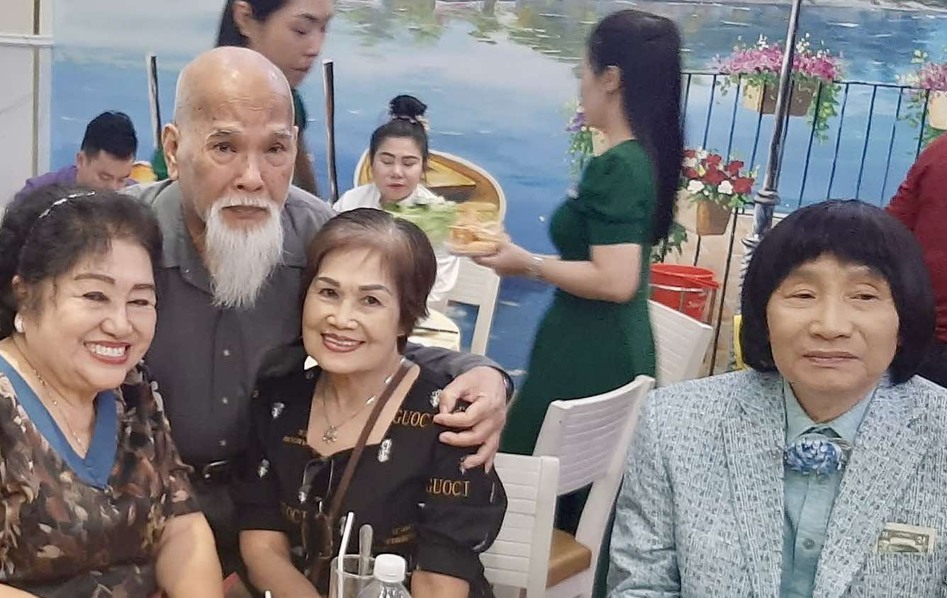 Ngọc Giàu, Minh Vương xúc động tiếc thương bà Ngọc Hạnh - Giám đốc Trung tâm Lạc Hồng qua đời - Ảnh 1.