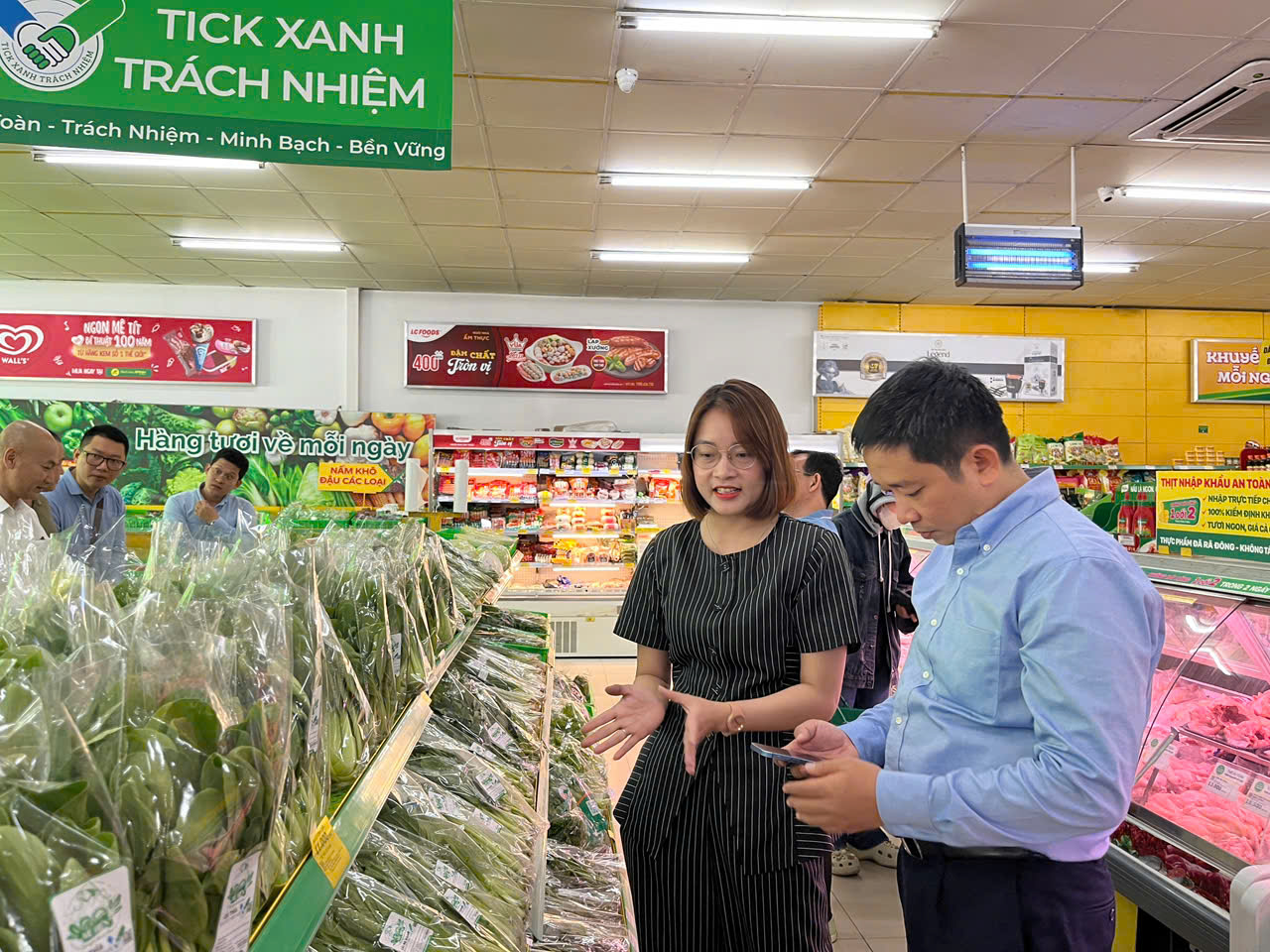 Gắn tick xanh trách nhiệm lên sản phẩm thực phẩm: Người tiêu dùng chọn sự minh bạch - Ảnh 5. Gắn tick xanh trách nhiệm lên sản phẩm thực phẩm: Người tiêu dùng chọn sự minh bạch - Ảnh 5.