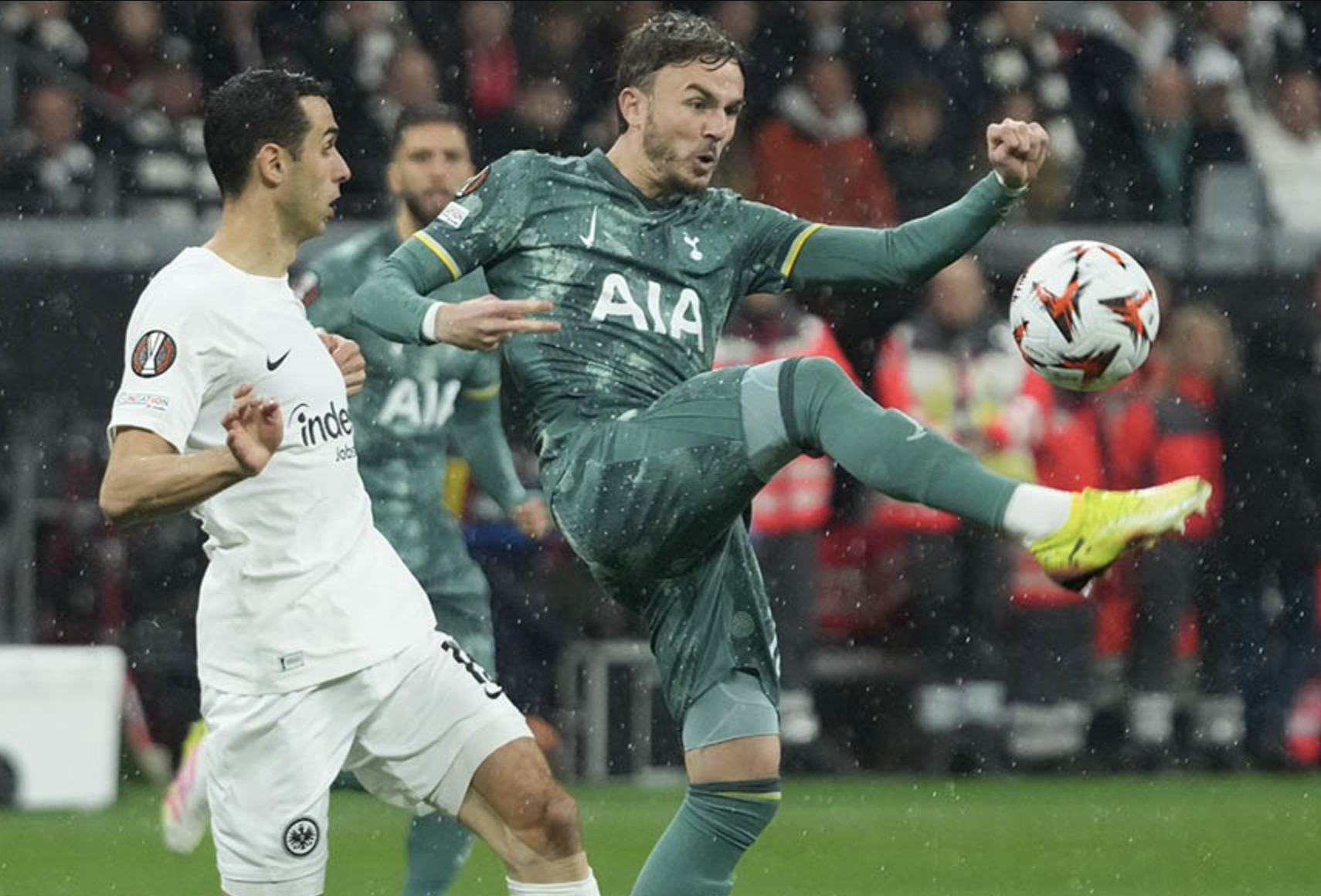 Tottenham hỏi mua Jack Grealish, Man City