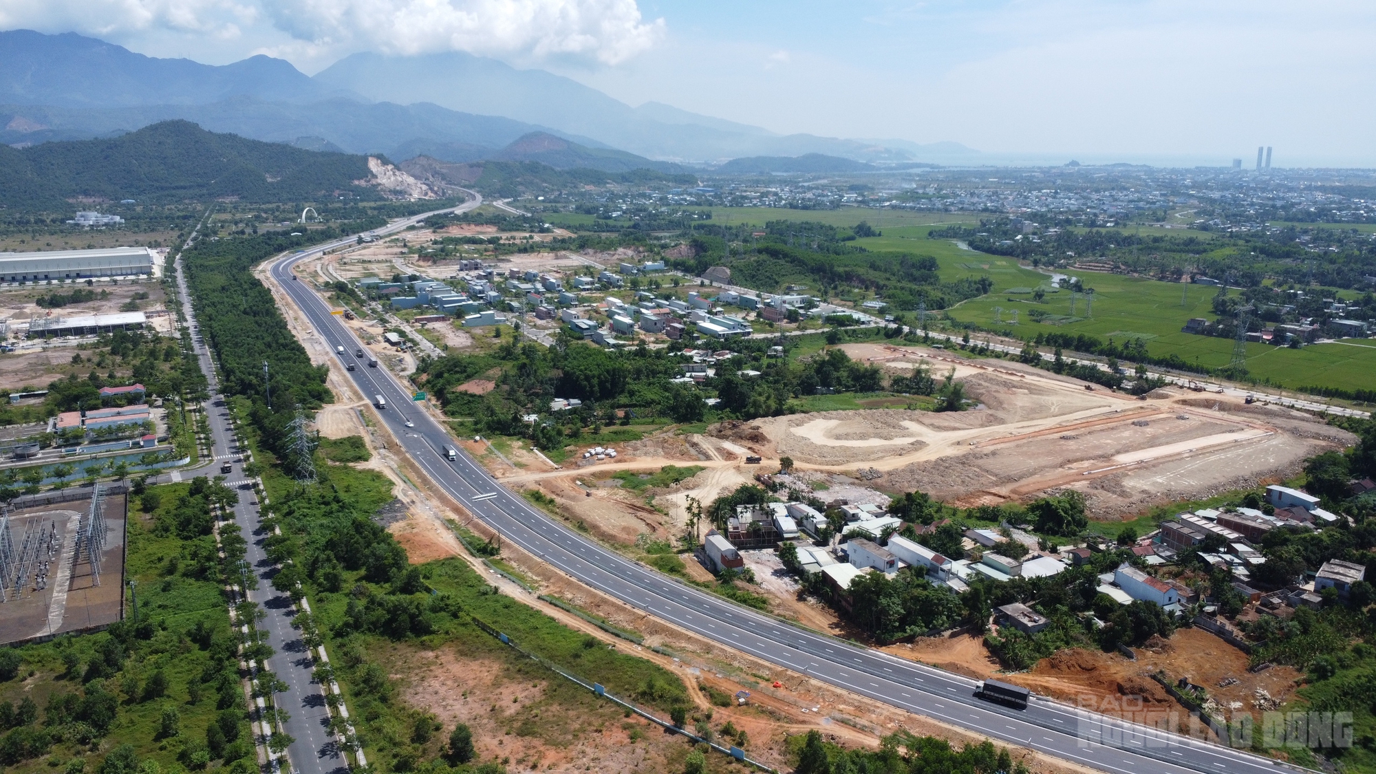 Cận cảnh cao tốc Hoà Liên - Tuý Loan trước ngày thông xe theo chỉ đạo của Thủ tướng Chính phủ- Ảnh 6.